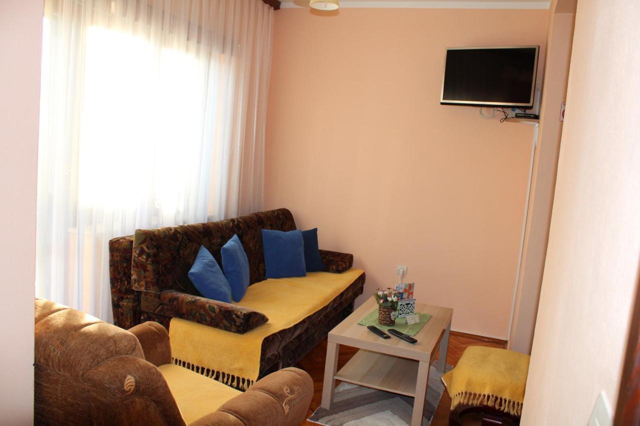 Studio Apartment Ivona & Tin سلوني المظهر الخارجي الصورة